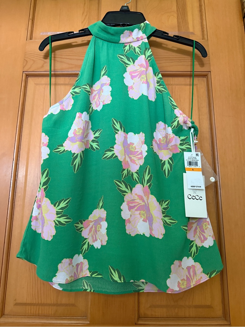 CeCe Peony Blooms Halter Top in Green Floral, New With Tags, Size Small